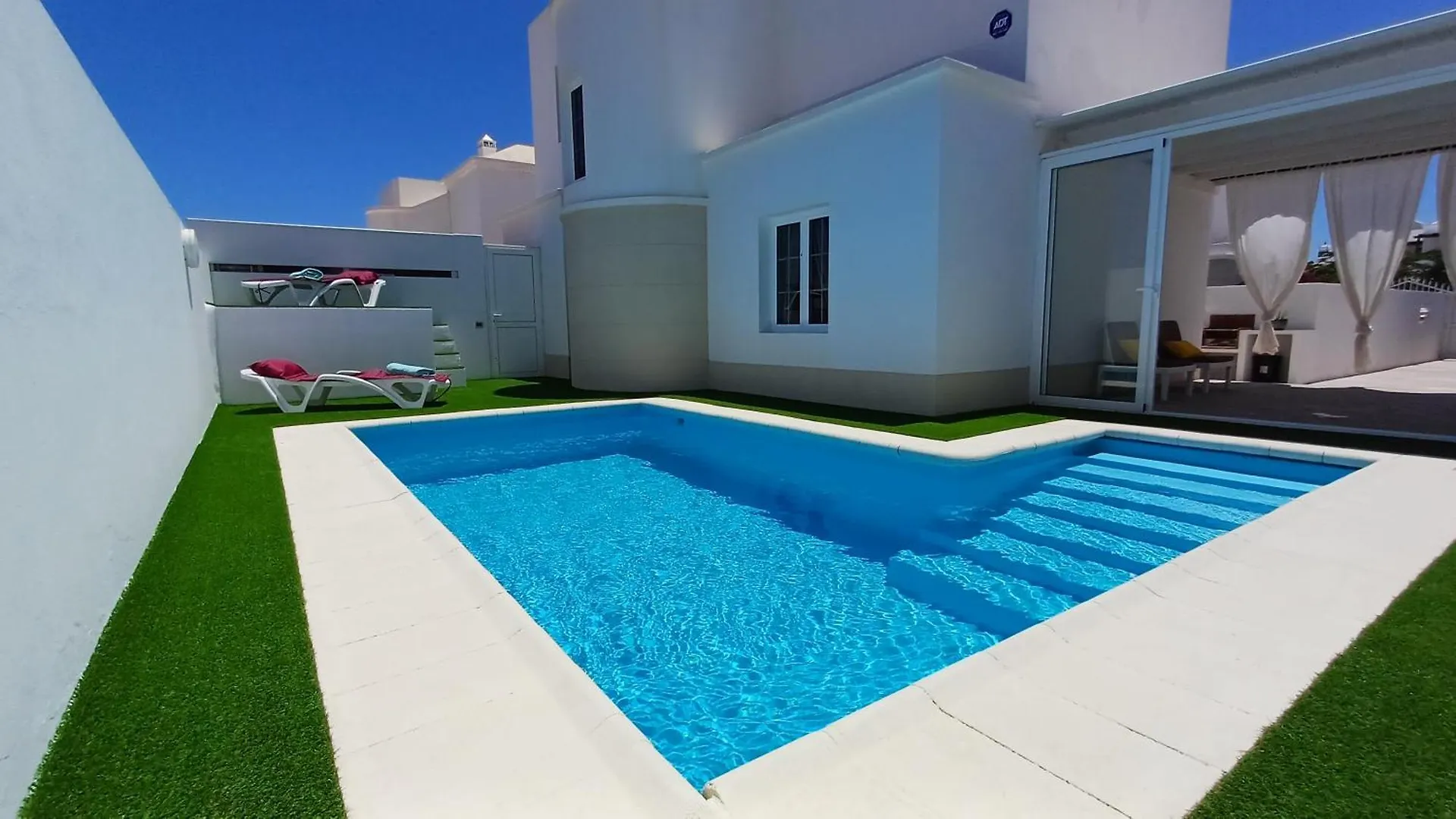 Villa Esmeralda 티아즈